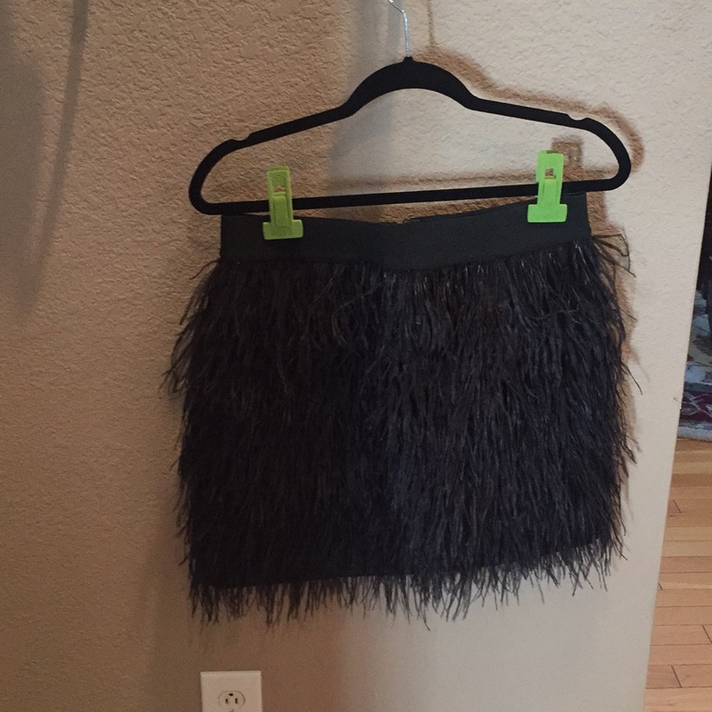 Feather skirt